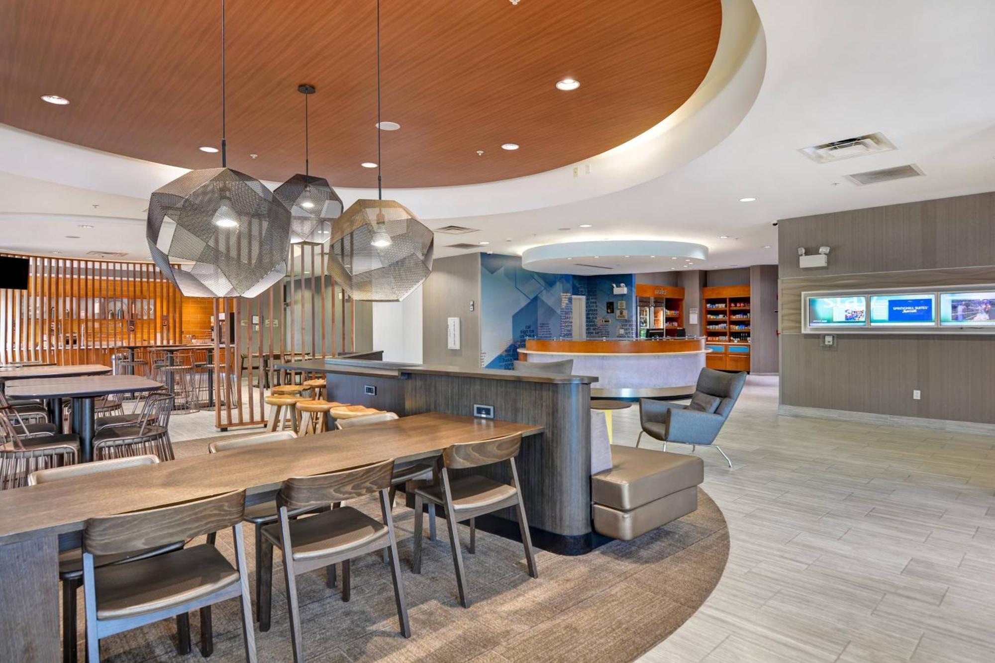 Springhill Suites By Marriott Cincinnati Midtown Exterior foto